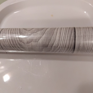 Isekleepuv puidumustriga kile (1 foto / 4)