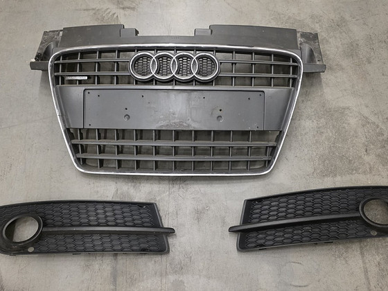 Решетка радиатора и решетки противотуманных фар для Audi TT