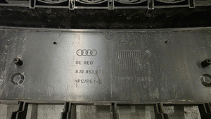 Решетка радиатора и решетки противотуманных фар для Audi TT (6 фото из 8)