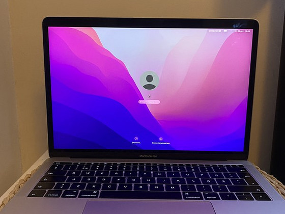 MacBook Pro 13” 256 GB Отличное состояние