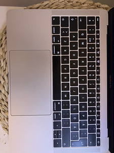 MacBook Pro 13” 256 GB Suurepärane seisukord (5 foto / 9)