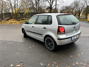 Volkswagen Polo 1.4TDI (2 foto / 9)