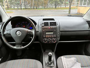 Volkswagen Polo 1.4TDI (5 foto / 9)