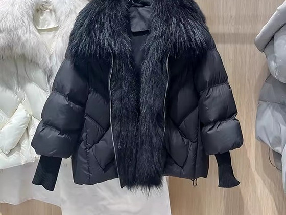 Женский пуховик