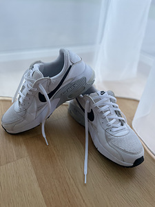 Nike Air Max 90 (1 foto / 3)