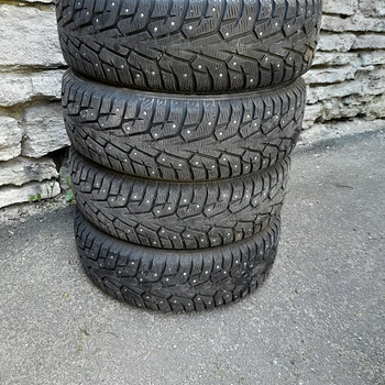 Yokohama iceGuard 225/65R17 8mm