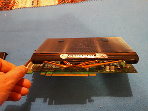 9600GT (2 фото из 2)