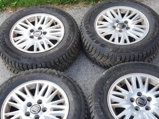 Talverehvid naastudega koos velgedega – 205/65 R15