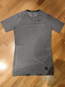 NIKE PRO DRI-FIT COMPRESSION T-SHIRT Suurus L Värv: Hall (1 foto / 3)