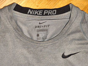 NIKE PRO DRI-FIT COMPRESSION T-SHIRT Suurus L Värv: Hall (2 foto / 3)