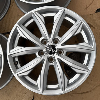 17" Audi originaalveljed 5x112