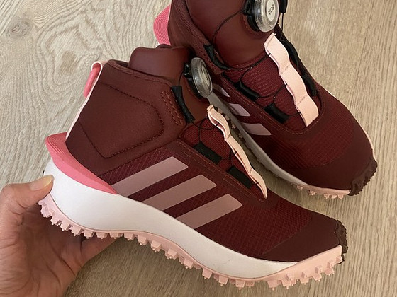 Детские кроссовки Adidas для девочек