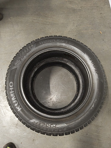 Шины kumho (2 фото из 2)