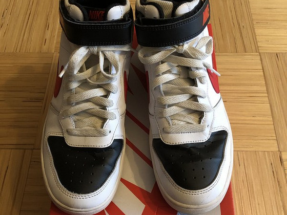 Кроссовки NIKE