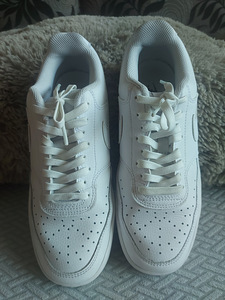 NIKE COURT VISION LOW 40-е (25,5 см) (2 фото из 6)