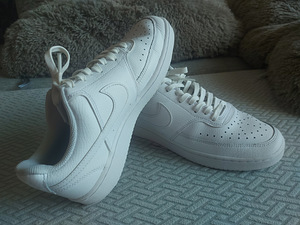 NIKE COURT VISION LOW 40-е (25,5 см) (3 фото из 6)