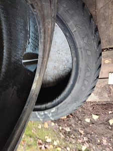 215/55R17 (2 фото из 2)