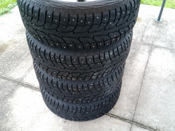 18" veljed Kia (Hyundai) koos talverehvidega Hankook Ipike Rw11