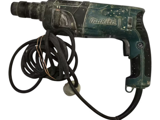 Перфоратор Makita HR2460