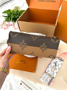 Louis Vuitton Onthego PM - Копия (9 фото из 10)
