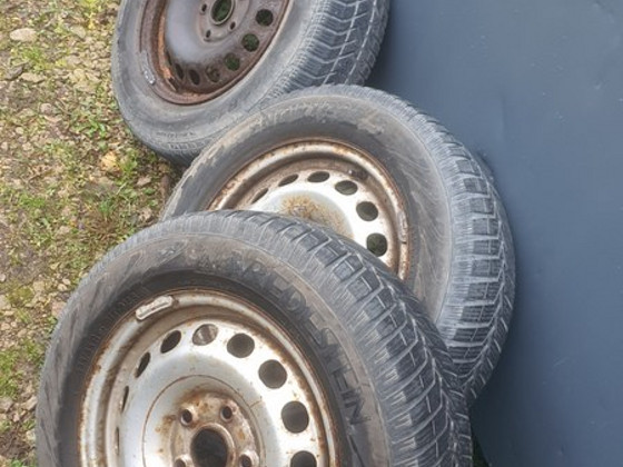 Зимние шины 195/65 r15