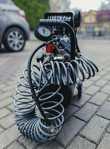 Kompressor BLACK Power Equipment 12853 — nagu uus (2 foto / 4)