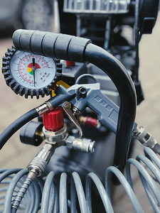 Kompressor BLACK Power Equipment 12853 — nagu uus (3 foto / 4)