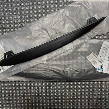 Накладка бампера BMW F10/F11 (Черная) 2шт.
