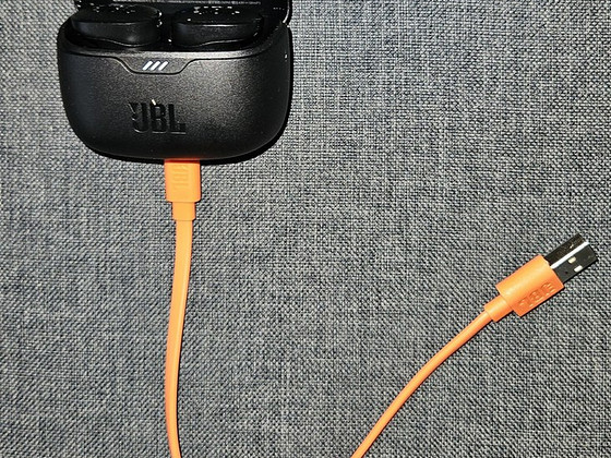 Продаются JBL Tune Buds