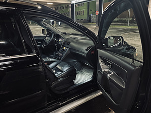 Volvo xc90 2010 (10 foto / 14)