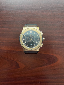 Часы Hublot (4 фото из 7)