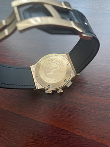 Часы Hublot (6 фото из 7)