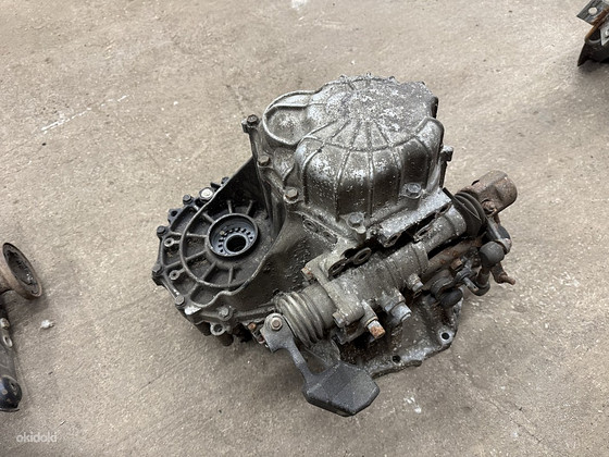 Toyota Auris 2007 - 2009 rikkega 5 käiguline manuaal