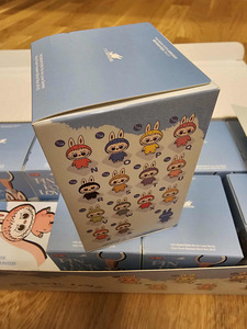 ORIGINAAL Pin For Love Labubu (1 фото из 2)