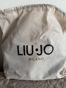 ILU JO (новый) (6 фото из 6)