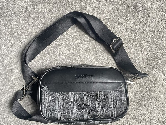 Müüan Lacoste kott