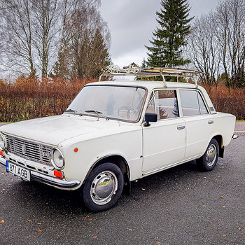 Автомобиль