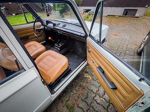 Auto (13 foto / 15)