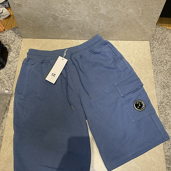 Продаю шорты CP Company