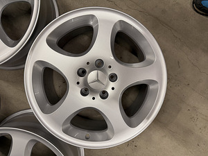 17" оригинальные диски Mercedes-Benz Sador 5x112 (3 фото из 8)
