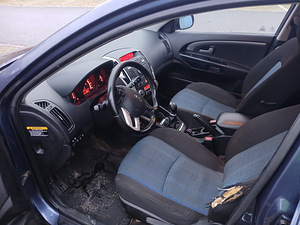 Kia Ceed дизель (8 фото из 15)