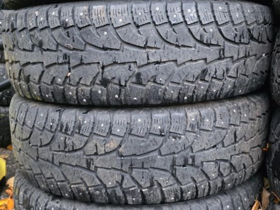 Шины R17 225 65 17 hankook 6мм 4шт