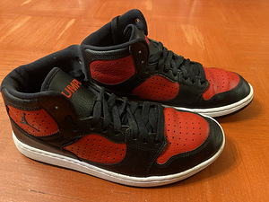 Nike Jordan Access Black/Gym Red-White Size: 41 (6 foto / 6)