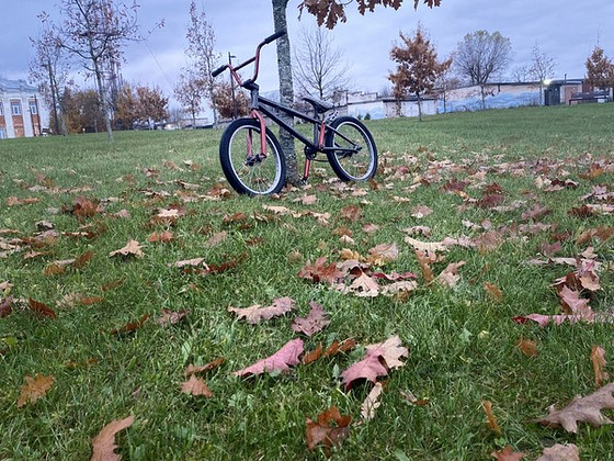 Трюковой Велосипед BMX на запчасти.