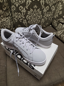 Adidas vabaajajalatsid (3 foto / 4)