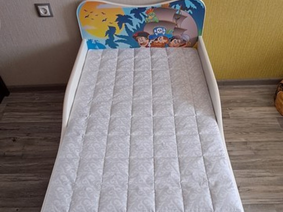 Детская кровать 140×70 с матрасом из гречки и кокоса