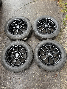 17" Rial veljed 5x110 + naastrehvid 215/65/17 (nagu uus) (1 foto / 10)