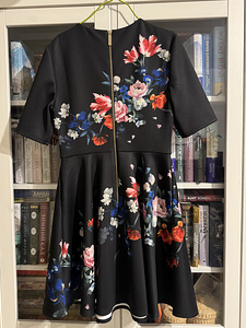 Ted Baker kleit M suurus (2 foto / 3)
