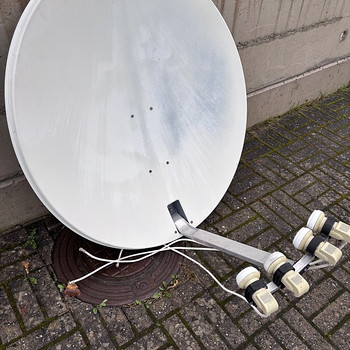 Спутниковая антенна 100см + 4 LNB