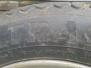 Goodyear Ultra Grip 235/55R17 (5 фото из 5)
